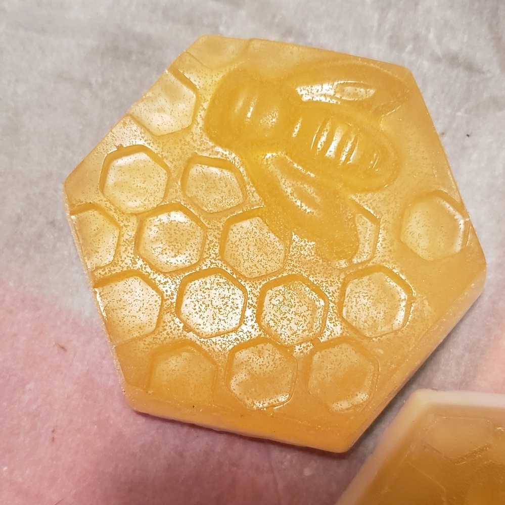 Honey and Oatmeal Soap with loofa
